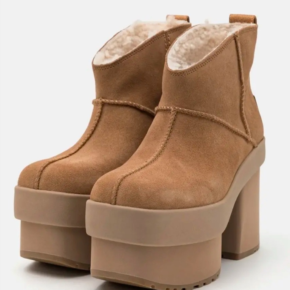 UGG Brown Platform Boots size 9